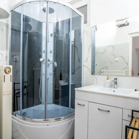 Luxapart Iii Beautiful Views With Breakfast 科希策